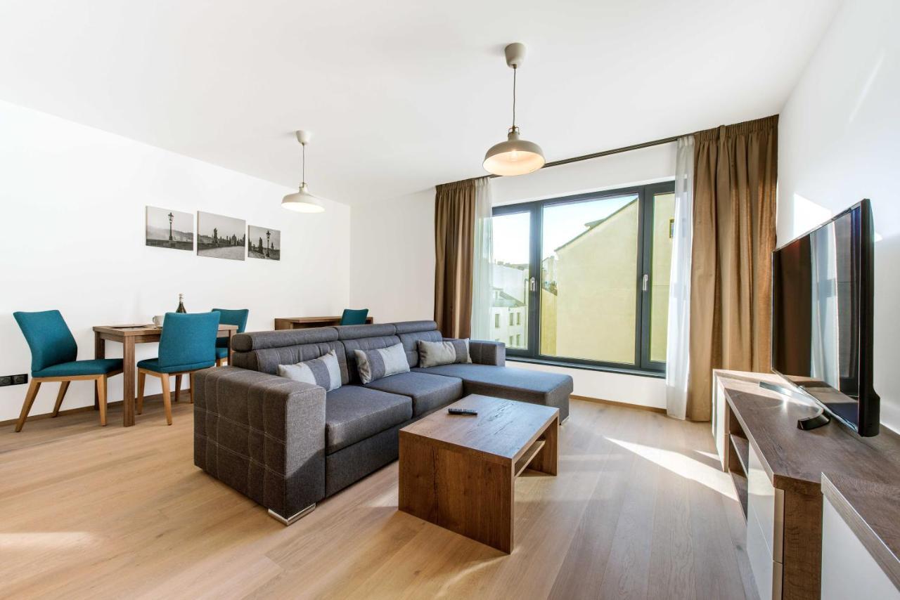 Quiet & New Near Center With Garage Apartamento Praga