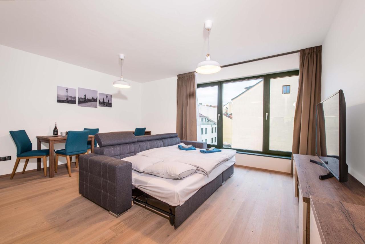 Quiet & New Near Center With Garage * Praga